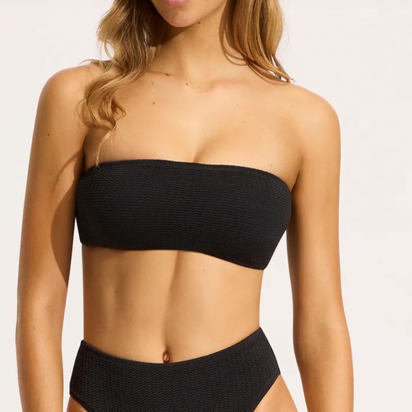 Seafolly Essentials Bandeau bikini top - Picture 1 of 5
